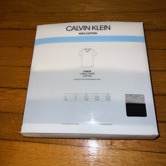 CALVIN KLIEN - T-SHIRTS MENS SIZE XL 4 PACK - Picture 3 of 4